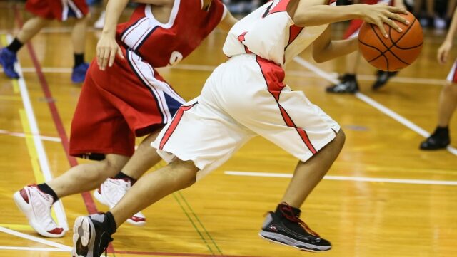 スポーツの怪我「前十字靭帯損傷（ACL）」手術後のリハビリを経て復活！【症例紹介】